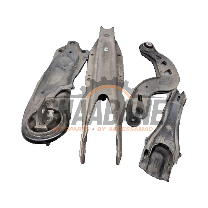 Bras de suspension arriere droit A2463501006 Mercedes GLA (156.9) 2.2 220 CDI 16V 4-Matic