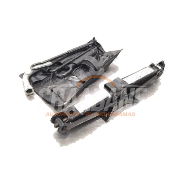 Ensemble cric 8V0011031B Audi RS 3 Sportback (8VA/8VF) 2.5 TFSI 20V Quattro Performance 2015 / 2020