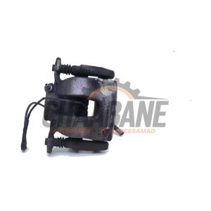 Etrier de frein avant gauche 34116860267 BMW X1 (F48) sDrive 20i 2.0 16V Twin Power Turbo 2014 / 2022