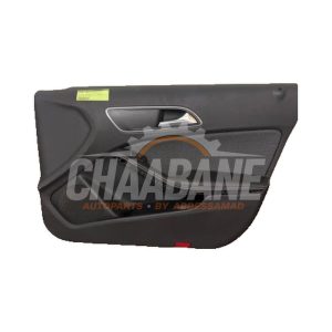Revetement portiere haut 4portes avant droite A1767201495 Mercedes A (W176) 1.6 A-180 16V