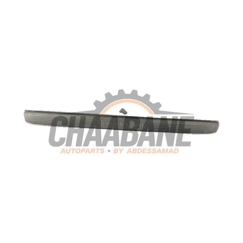 Eclairage dembarquement A2056802806 Mercedes E (C238) E-200 EQ Boost 2.0 Turbo 16V