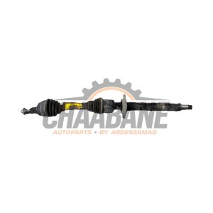 Arbre de transmission avant droit A1773304800 Mercedes CLA Shooting Brake (118.6) 1.5 CLA-180d