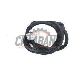 Joint caoutchouc portiere 4portes avant gauche Skoda Karoq 1.5 TSI 16V 2017