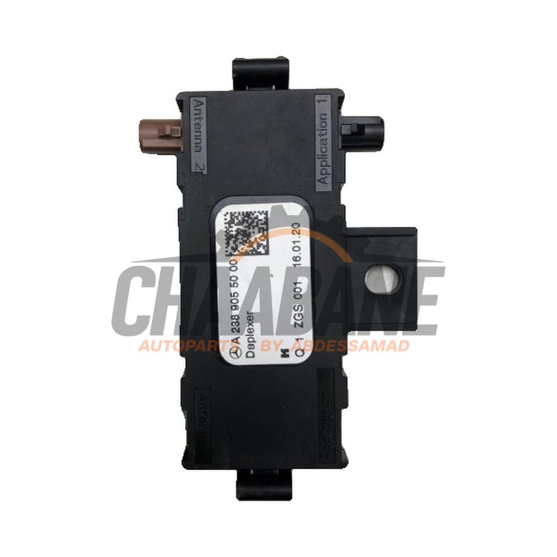 Antenne (divers) 2389055000 Mercedes C Estate (S205) C-300 2.0 Turbo 16V EQ Boost 4-Matic