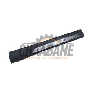 Bande decorative 51437284557 BMW X6 (F16) M50d 3.0 24V 2014 / 2019
