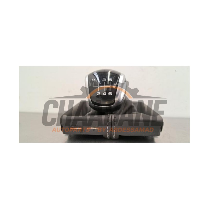 Enveloppe levier de vitesse 81A863278J Audi Q2 (GAB/GAG) 1.0 30 TFSI 12V 2016