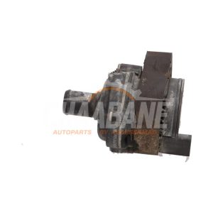 Pompe a eau supplementaire A2118350028 Mercedes B (W247) 2.0 B-200d