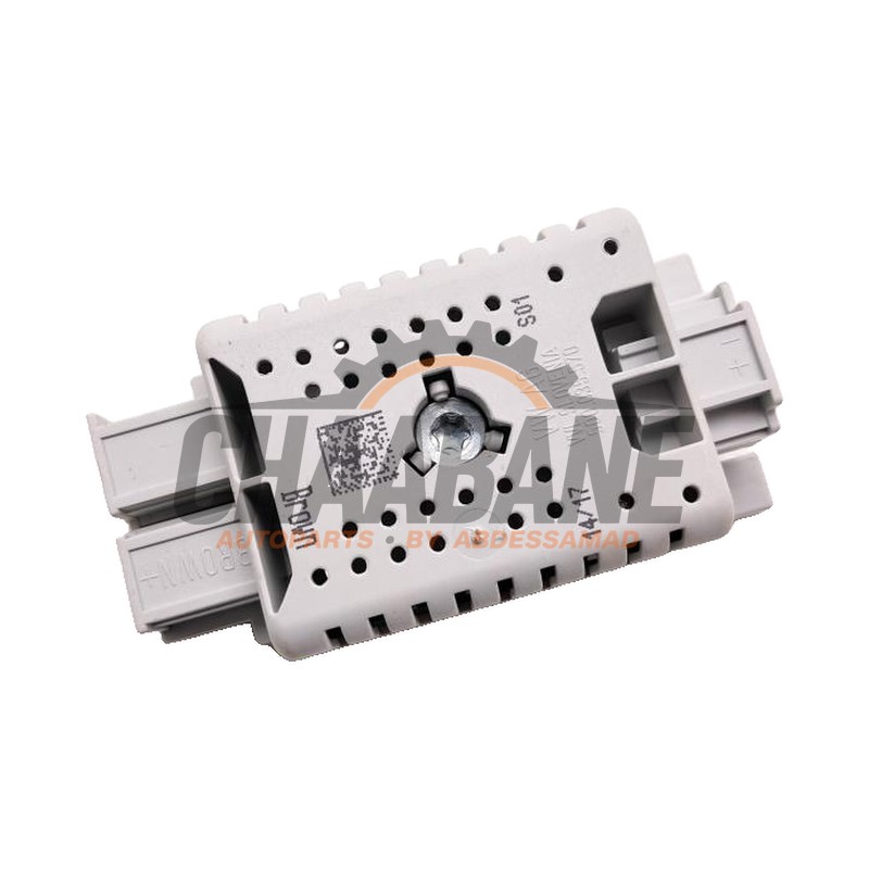 Antenne amplificateur 5Q0035570 Skoda Superb Combi (3V5) 2.0 TSI 16V 4x4 2015 / 2024