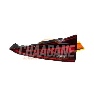 Feu arriere secondaire droit A2069060801 Mercedes C Estate (S206) C-200d 2.0 Turbo 16V