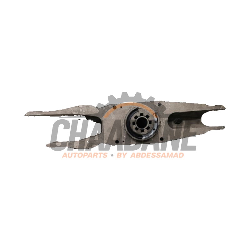 Bras de suspension arriere droit XXXXX Mercedes GLA (156.9) 1.6 180 16V