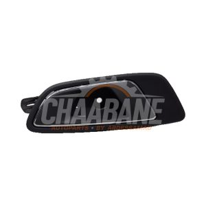 Poignee de porte avant droite 5F1837114A Seat Leon ST (5FF) 1.6 TDI Ecomotive 16V 2012 / 2020