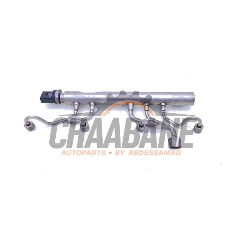 Distributeur de carburant 1353764215602 BMW M6 (F13) 4.4 V8 32V TwinPower Turbo 2012 / 2017