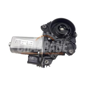 Moteur fermeture auxiliaire portiere arriere gauche 4F0837059 Audi S8 (D4) 4.0 V8 TFSI 32V 2012 / 2018