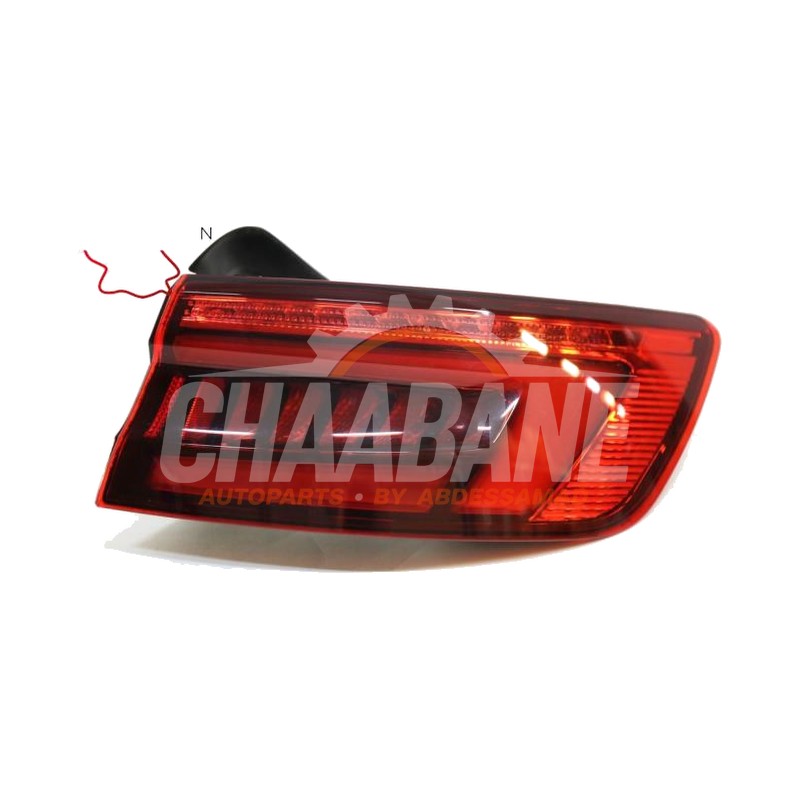 Feu arriere secondaire droit 8W5945092C Audi A4 Quattro (B9) 2.0 TFSI 16V 2015