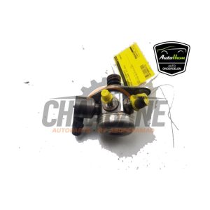 Pompe carburant mecanique A2700700501 Mercedes GLA (156.9) 1.6 180 16V