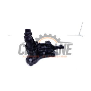 Boitier thermostat 05L121111Q Audi S8 (D4) 4.0 Plus V8 TFSI 32V 2012 / 2018