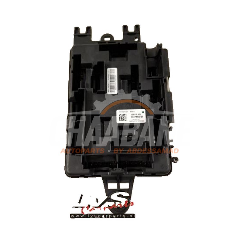 Boite a fusibles 933788001 BMW 2 serie (F22) 220i 2.0 Turbo 16V 2013 / 2021