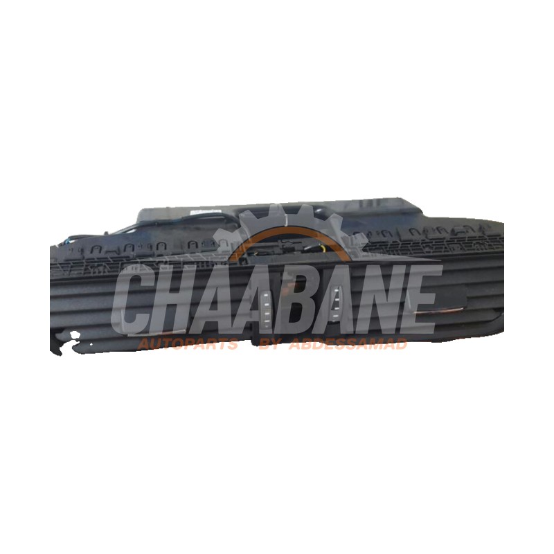 Grille aeration tableau de bord 3V0820951B Skoda Superb Combi (3V5) 1.6 TDI 2015 / 2024