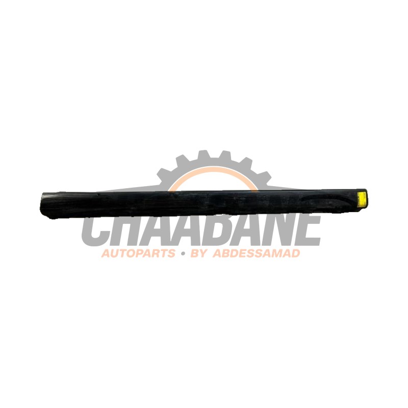 Seuil droit A1186980400 Mercedes CLA (118.3) 1.5 CLA-180d