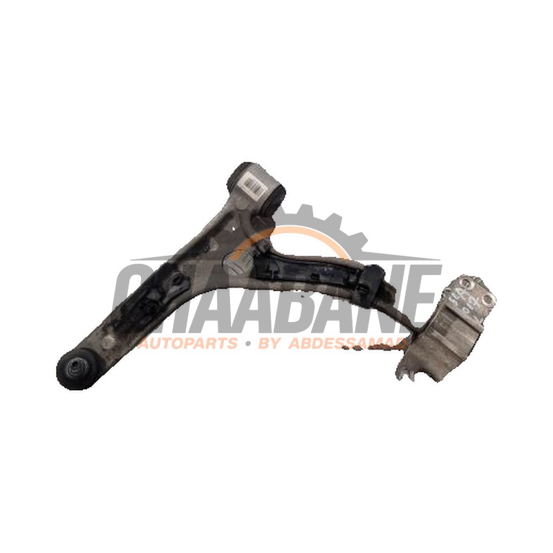 Bras de suspension avant gauche A1563300500 Mercedes GLA (156.9) 1.8 200 CDI, d 16V