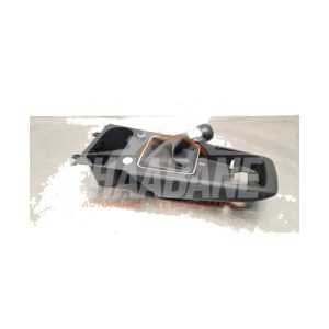 Console centrale 81B864261A Audi Q2 (GAB/GAG) 1.6 30 TDI 16V 2016