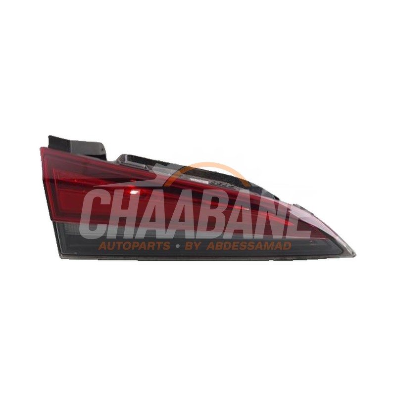 Feu arriere secondaire gauche 658945307 Skoda Kamiq 1.0 TSI 12V 2019
