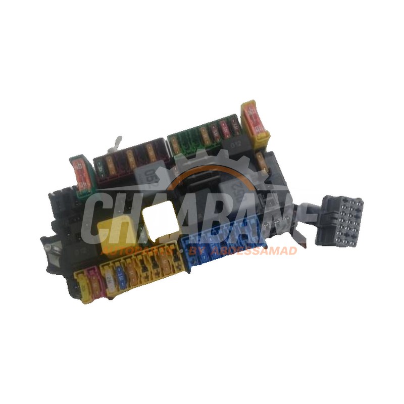 Boite a fusibles 2429060100 Mercedes V (447.8) EQV 300