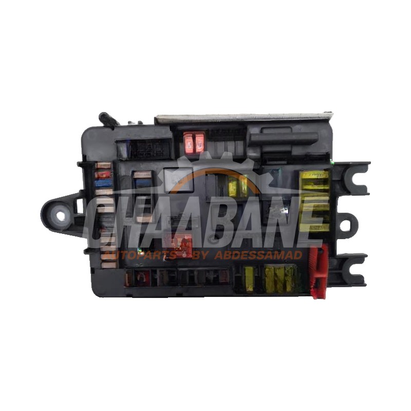 Porte fusible 61149259466 BMW 3 serie Touring (F31) 320d 2.0 16V 2012 / 2019