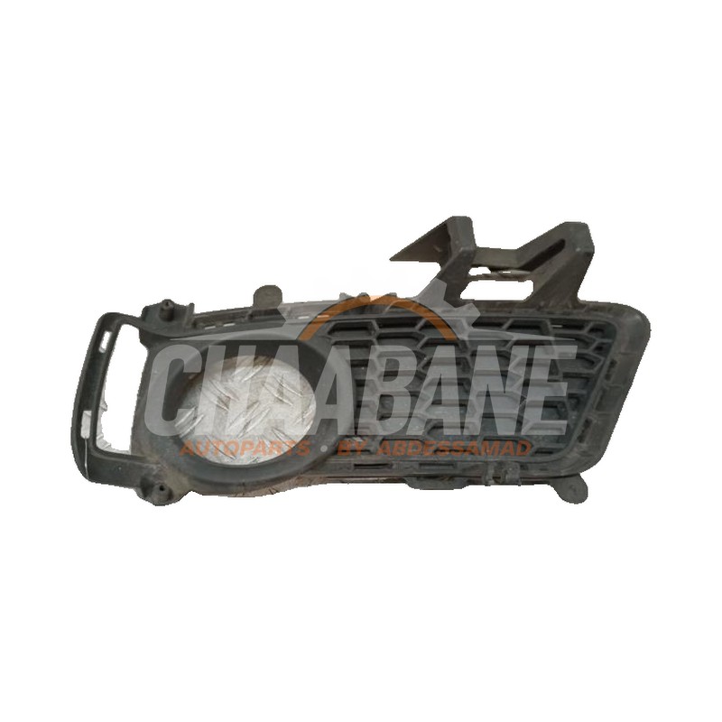 Pare-chocs grille 51118054155 BMW 3 serie Touring (F31) 318d 2.0 16V 2012 / 2019