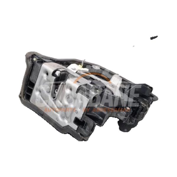 Serrure avant gauche 5121728193113 BMW X2 (F39) xDrive 25e 1.5 12V TwinPower Turbo 2017 / 2023