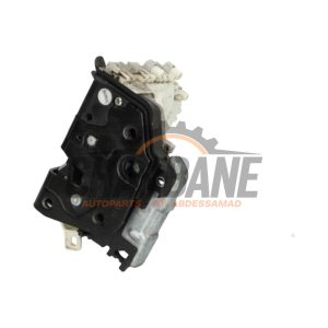 Serrure avant droite 8X1837016C Audi A4 (B9) 1.4 TFSI 16V 2015