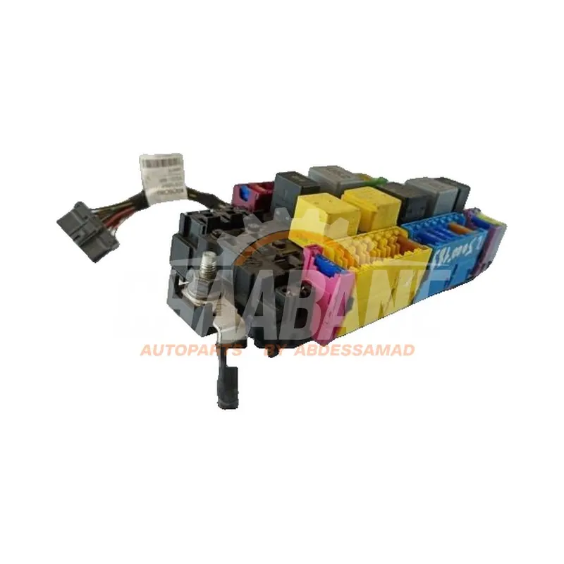Boite a fusibles A2469067100 Mercedes Vito (447.6) 2.0 116 CDI 16V