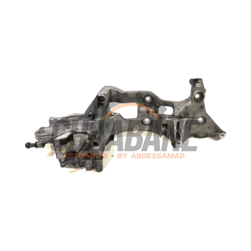 Support pompe clim 05L903141 Volkswagen Golf VIII Variant (GC5) 2.0 TDI BlueMotion 16V 2020