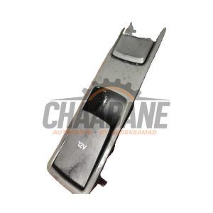 Commutateur frein a main 8U1863349B Audi Q3 (F3B) 1.4 45 TFSI e 16V 2018