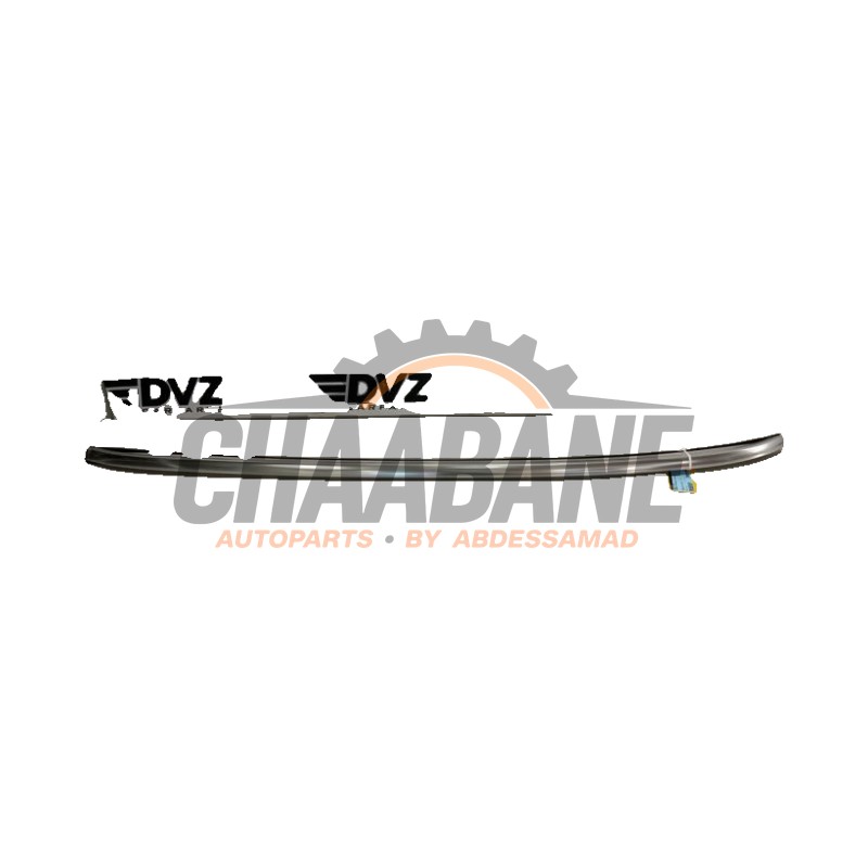 Rail de toit gauche A1568900393 Mercedes GLA (156.9)