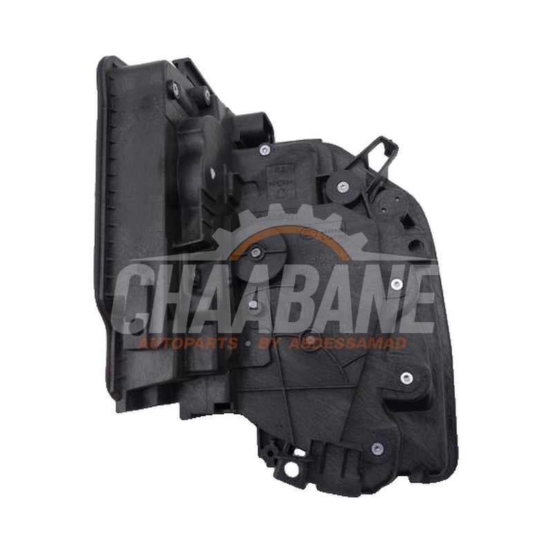 Serrure avant droite 51217281934 BMW 2 serie Gran Tourer (F46) 214d 1.5 TwinPower Turbo 12V 2014