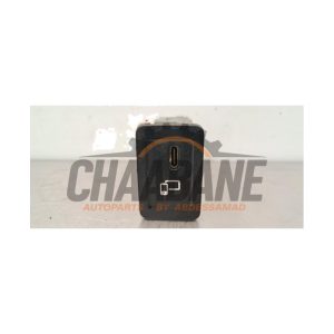 Prise USB A2478206301 Mercedes EQA (N243) 250 67 kWh