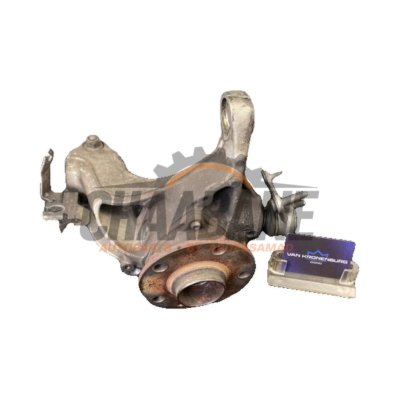 Fusee avant gauche 8V0407257A Audi RS 3 Sportback (8VA/8VF) 2.5 TFSI 20V Quattro Performance 2015 / 2020