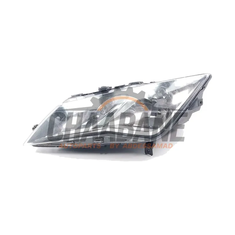 Optique avant principal gauche 5F1941005A Seat Leon (5FB) 1.2 TSI Ecomotive 16V 2012 / 2020