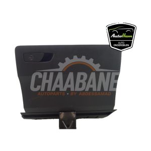 Boite a gants 81B857035B Audi Q2 (GAB/GAG) 1.5 35 TFSI 16V 2016