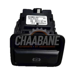 Commutateur frein a main A2469050451 Mercedes GLA (156.9) 2.2 200 CDI, d 16V 4-Matic