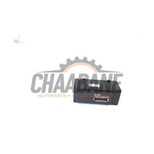 Connexion USB 8V0035736 Audi A3 Limousine (8VS/8VM) 1.6 TDI Ultra 16V 2013 / 2020