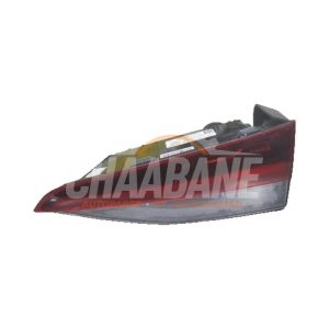 Feu arriere droit 5E7945308A Skoda Octavia Combi (NXAC) 1.0 TSI 12V 2019