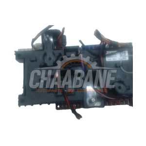 Boite a fusibles 2059068501 Mercedes C (W205) C-200d 2.2 16V