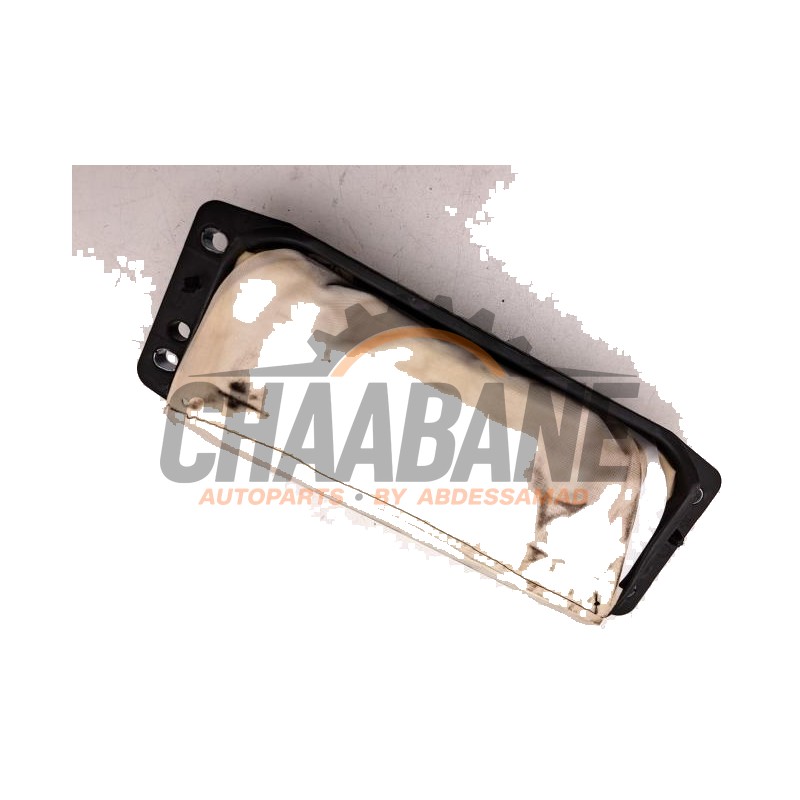 Airbag droite (tableau de bord) 81A880204D Audi Q2 (GAB/GAG) 1.4 TFSI 16V 2016