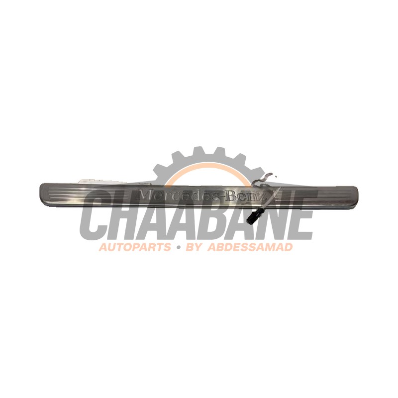 Eclairage dembarquement 2466805400 Mercedes A (W176) 1.6 A-180 16V