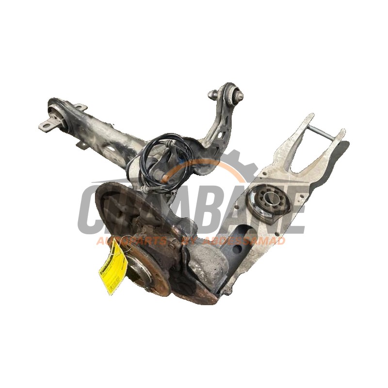 Fusee arriere droit A2463340206 Mercedes CLA Shooting Brake AMG (117.9) 2.0 CLA-45 AMG Turbo 16V