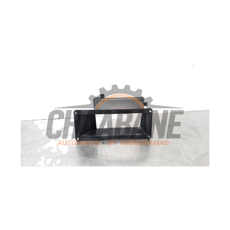Divers en plastique Cupra Born 58 2021 1EA815479C