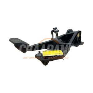 Pedale de frein A1772901000 Mercedes A Limousine (177.1) 1.5 A-180d
