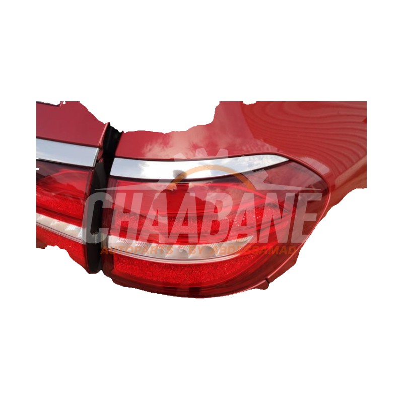 Feu arriere secondaire droit A2139068800 Mercedes E Estate (S213) E-220d 2.0 Turbo 16V